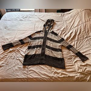 Women’s Plus Size Striped Zip Up Hooded Sweater